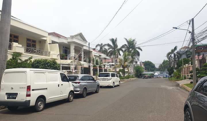 2-story house on Jl Pluit Karang Sari, Pluit, Penjaringan, North Jakarta 2