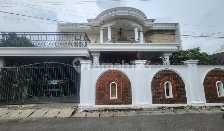 2-story house on Gotong Royong Street, Kreo, Larangan, South Tangerang