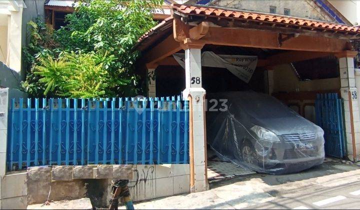 Rumah Lama di Jl Kebon Kacang Vi Tanah Abang Jakarta Pusat 2