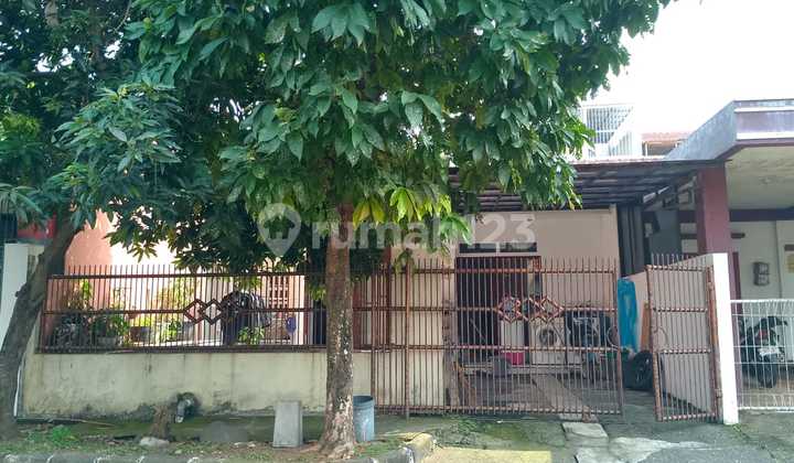 Rumah lama Perum Banjar Wijaya Cluster Cemara Cipondo Tangerang Rumah lama Perum Banjar Wijaya Cluster Cemara Cipondo Tangerang