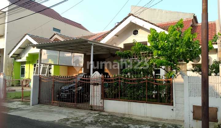 Old house in BSD City Nusa Loka Serpong South Tangerang
