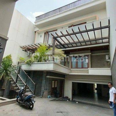 Rumah Modern 3 Lantai Di Jl Mesjid Al Barkah Manggarai Jaksel 1