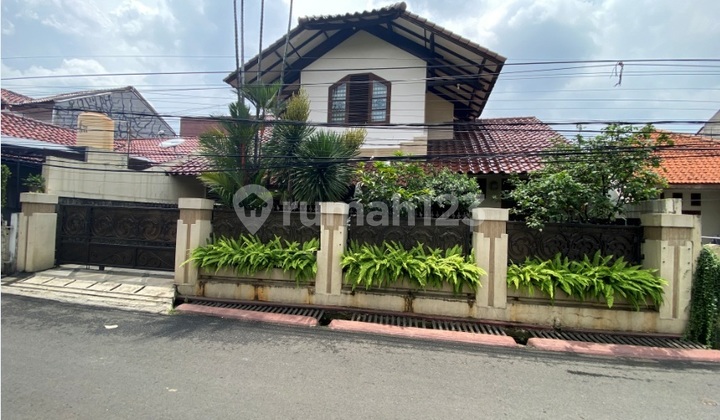 Rumah 2 lt Jl Swadaya I Pejaten Timur Ps Minggu Jakarta Selatan