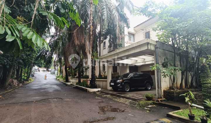 2-storey Panorama Town House, Lebak Bulus II Street, Cilandak, South Jakarta 2