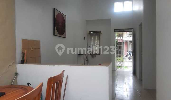 Rumah Minimalis Modern di Kota Baru Parahyangan