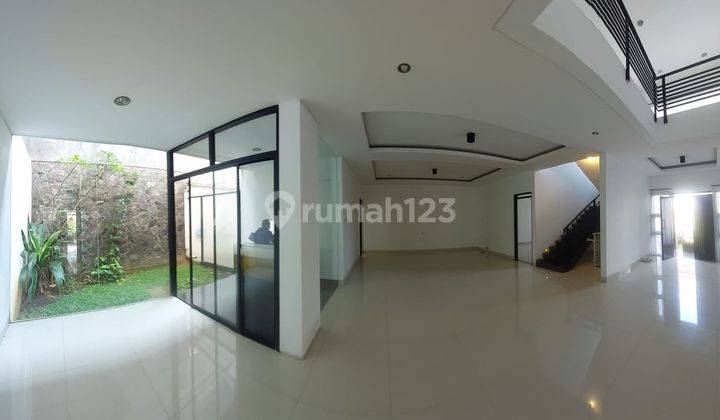 rumah minimalis di cluster favorit setra duta 1