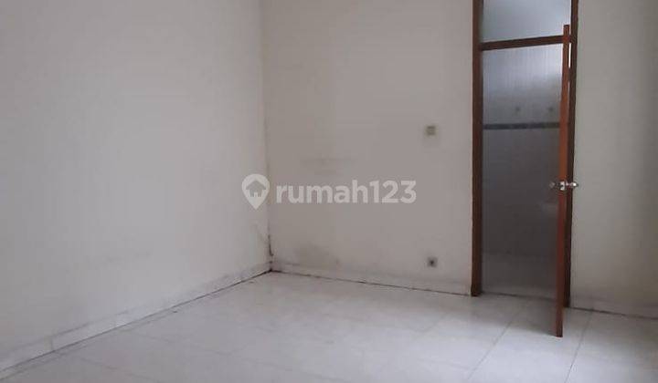 Disewakan Rumah 2 Lantai di Karang tineung pasteur Bagus 3