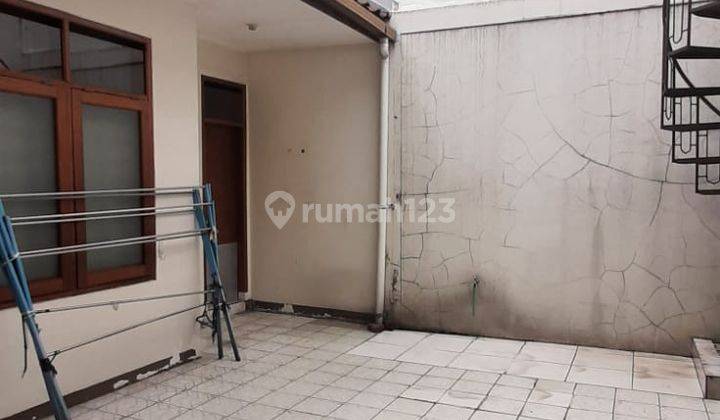 Disewakan Rumah 2 Lantai di Karang tineung pasteur Bagus 5