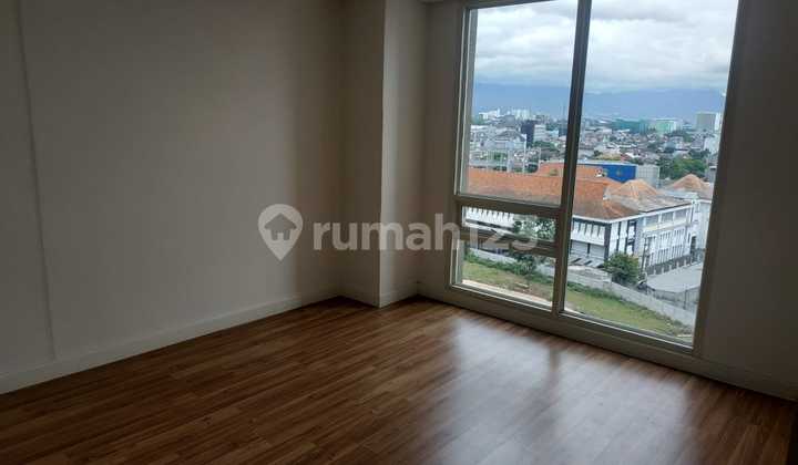 Dijual cepat apartemen 3 kamar tidur landmark Dijual cepat apartemen 3 kamar tidur landmark