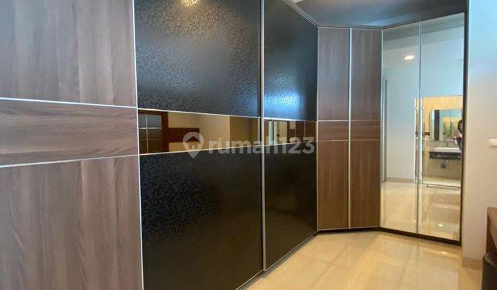 Disewakan rumah bagus terawat di setraduta  8