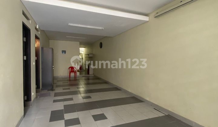 Disewakan rumah bagus terawat di setraduta  13