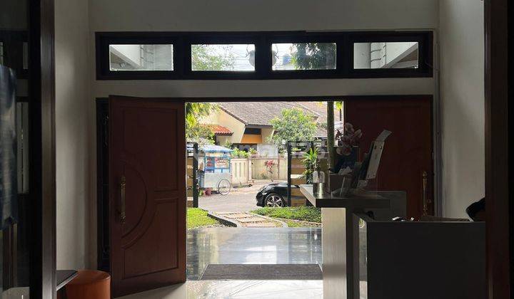 Disewakan ruang usaha mainroad sayap dago cocok untuk usaha 4