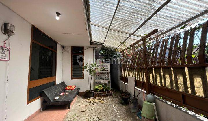 Disewakan rumah bagus terawat di sayap pajajaran 1