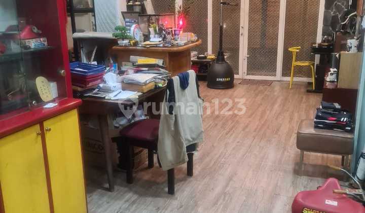 Dijual ruko bangunan kokoh mainroad peta 5