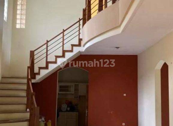 Disewakan rumah asri 2 lantai di komplek PRV gegr kalong 2