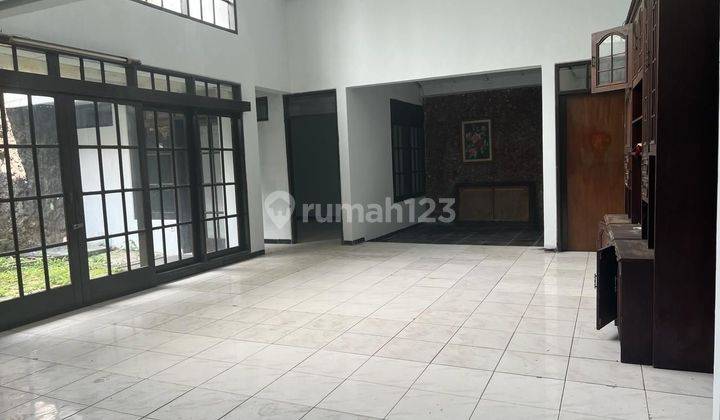 Rumah Besar Siap Huni Ada Taman Di Cikutra 2