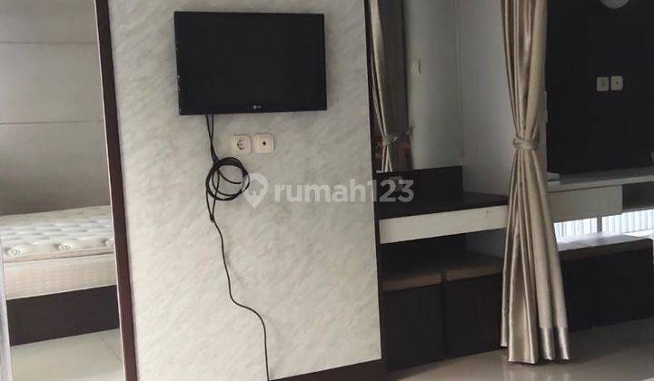 Turun Harga Apartemen 2 Kamar Tidur Lantai Rendah Furnished 1