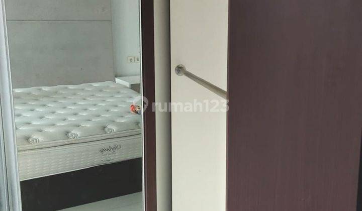 Turun Harga Apartemen 2 Kamar Tidur Lantai Rendah Furnished 2