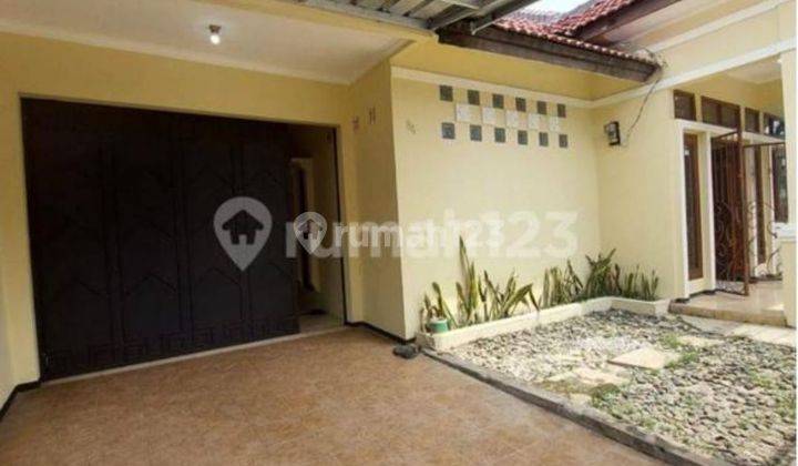 Rumah Dijual Besar Siap Huni 2 Lantai Di Sayap Buah Batu 2