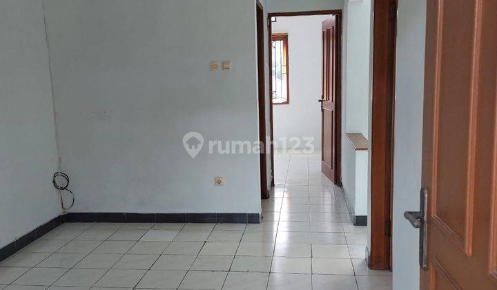 Rumah Disewa Modern 2 Lantai di Setiabudi Regency 1