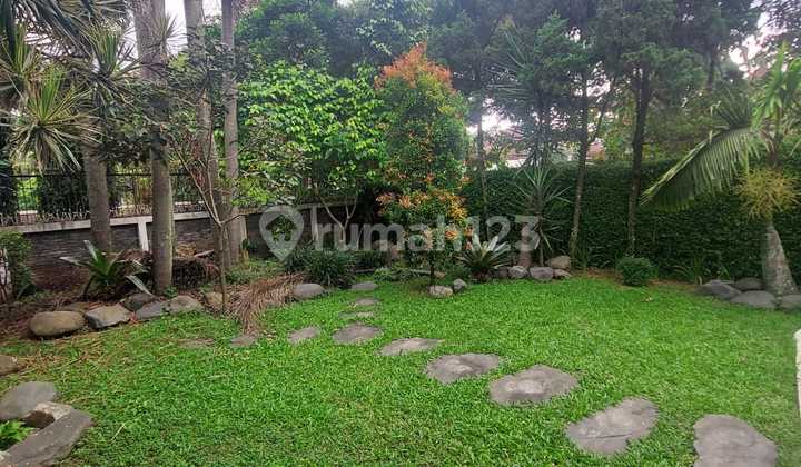 Rumah Dijual Lux Dan Nyaman di Dago Kota Bandung 2