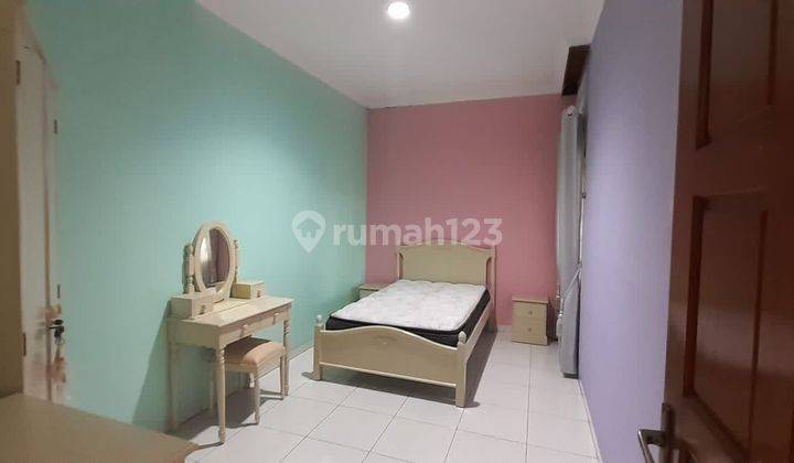 Rumah Dijual Modern Cantik di Komplek Dadali 2