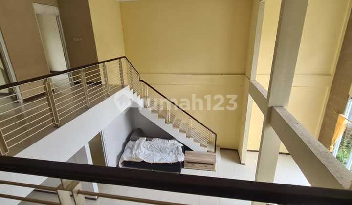 Rumah Dijual Cepat Modern Nyaman di Setiabudi Regency 2