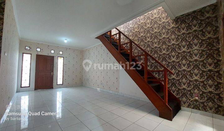 Rumah Asri Siap Huni di Istana Regency 2 Pajajaran 1