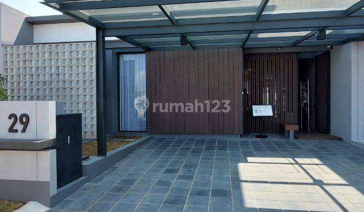 Rumah Mewah Lux Nyaman Lokasi di Summarecon 2