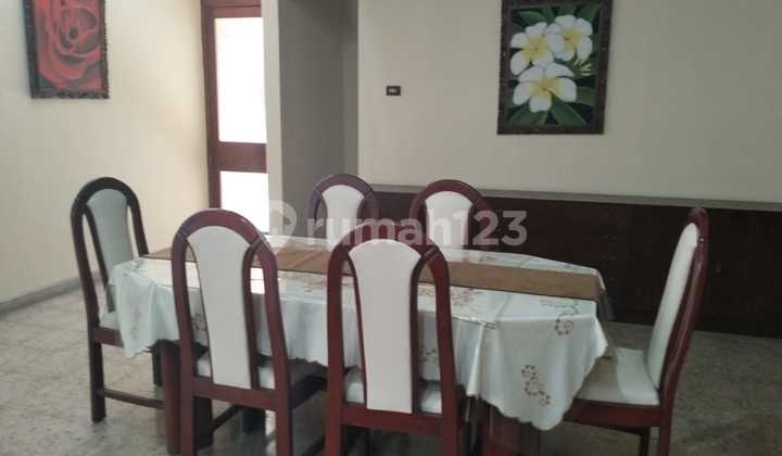 Rumah Besar Bagus Nyaman di Sayap Sukajadi 2