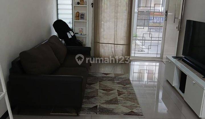 Rumah Minimalis Siap Huni di Taman Kopo Indah 3 2