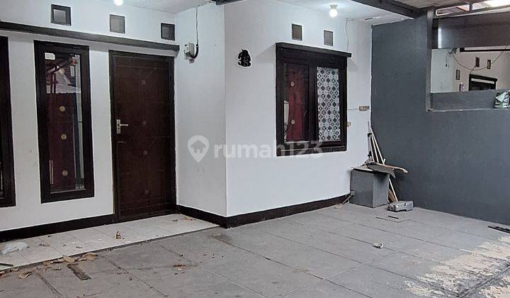 Rumah Minimalis Cantik di Taman Rahayu 4 2