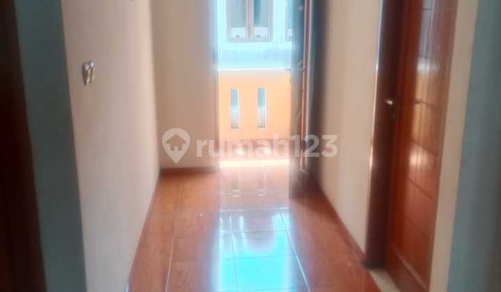 Rumah Minimalis Nyaman di Komplek Buah Batu Regency 2