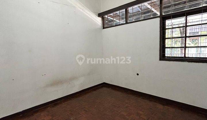 Rumah Modern Minimalis di Sayap Turangga 1