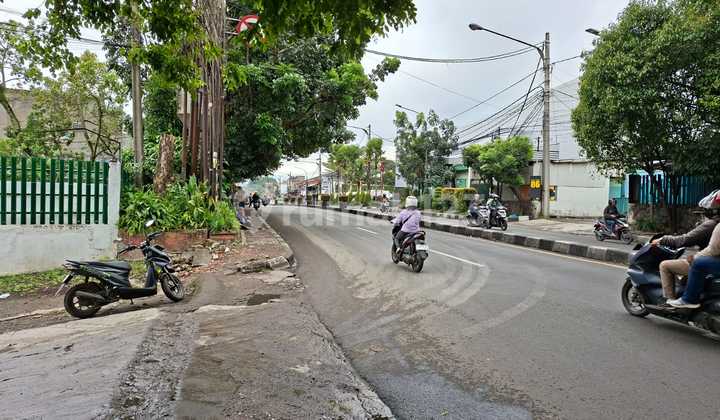 Tanah dan Bagunan Gudang Bekas Pabrik di Cibeureum