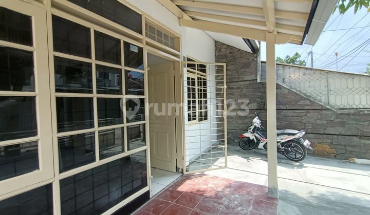 comfortable minimalist house in beautiful holis garden comfortable minimalist house in beautiful holis garden