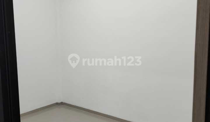 rumah modern nyaman lokasi di buah batu  2