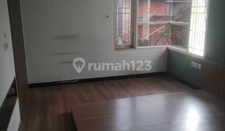rumah minimalis lokasi strategis di turangga 2