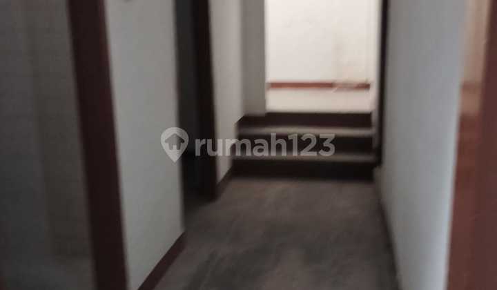 strategic ready-to-use warehouse on Soekarno Hatta main road strategic ready-to-use warehouse on Soekarno Hatta main road