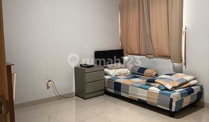 comfortable semi furnished modern house in batununggal 2