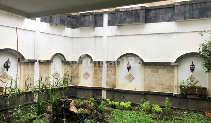 rumah mewah nyaman lokasi di sayap cipaganti 2