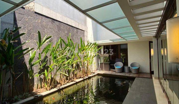 Rumah Lux Minimalis Modern Siap Huni di Komplek Singgasana 1