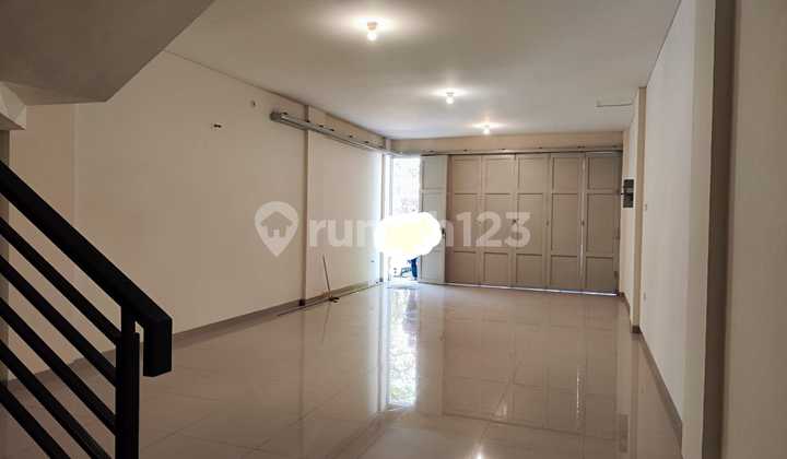 ruko cocok untuk kantor atau usaha di mekar wangi karasak