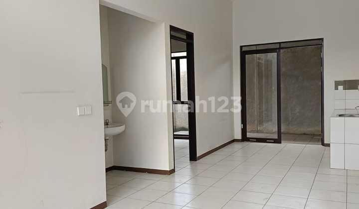 rumah nyaman modern di kota baru parahyangan 1