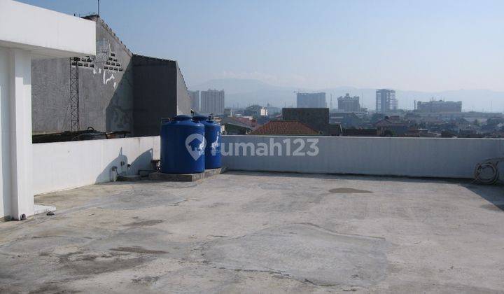 gedung perkantoran lokasi komersil di dekat alun alun 2