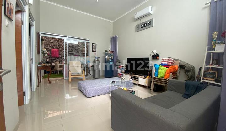 rumah nyaman minimalis halaman luas di komplek padasuka