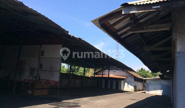 bangunan ex pabrik tanah daerah timur lokasi strategis