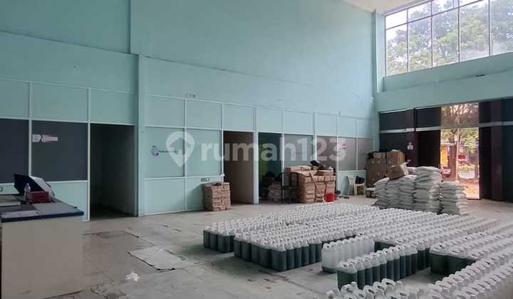 Strategic Business Location on Jalan Peta