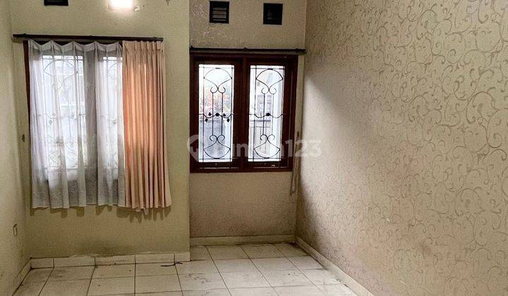 Rumah Minimalis Cantik di Taman Kopo Indah 3  2