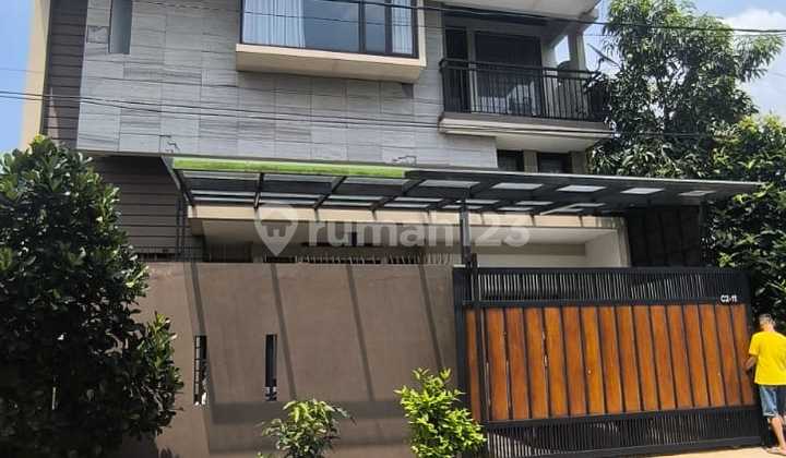 Rumah Nyaman Moderndi Taman Holis Indah 2 2